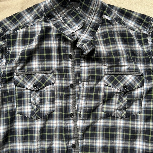 7 Diamonds navy/gray/green/white plaid 2-pocket short sleeve shirt EUC - Picture 5 of 9